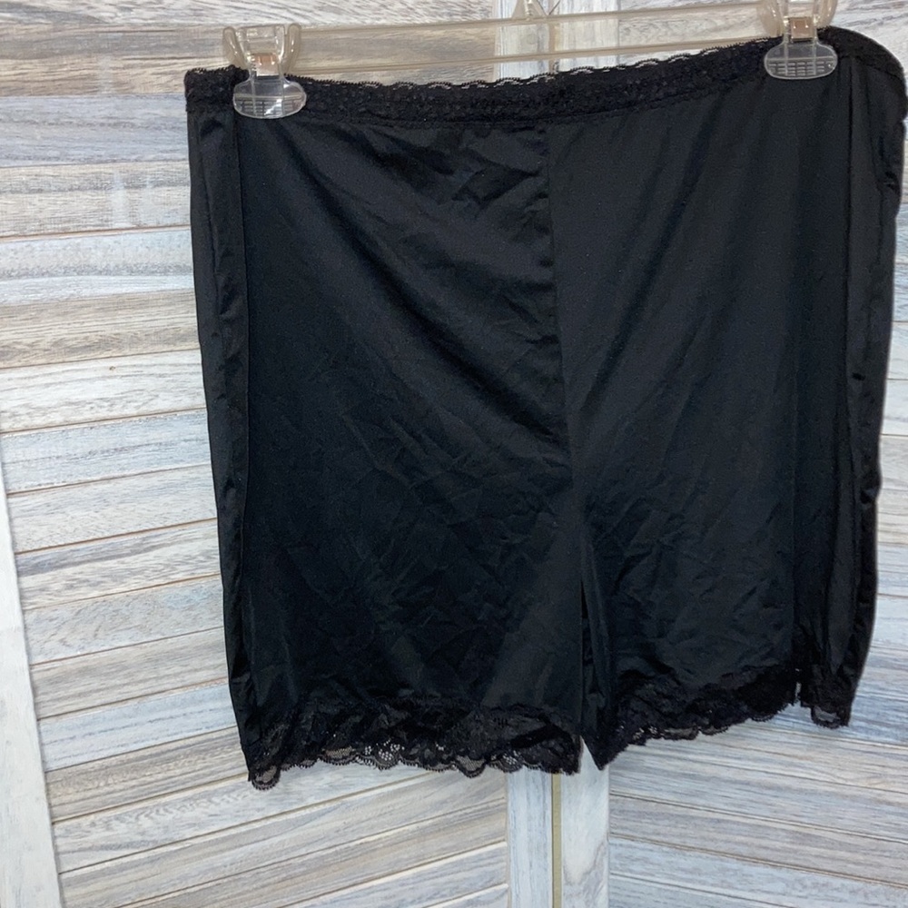 🆕❤️Torrid- Microfiber High-Rise Bike Short Panty in Black NWOT - Picture 6 of 11